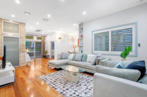 Chic 4 Bedroom House Five Dock, Sydney